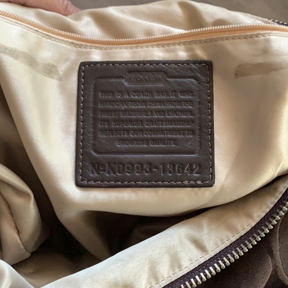 Coach Brown and Silver hardware shoulder bag - Picture 10 of 10